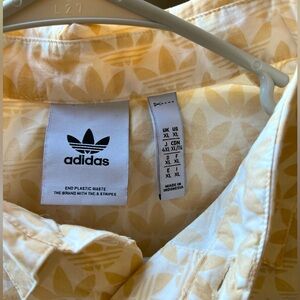 Adidas Men’s short sleeve shirt